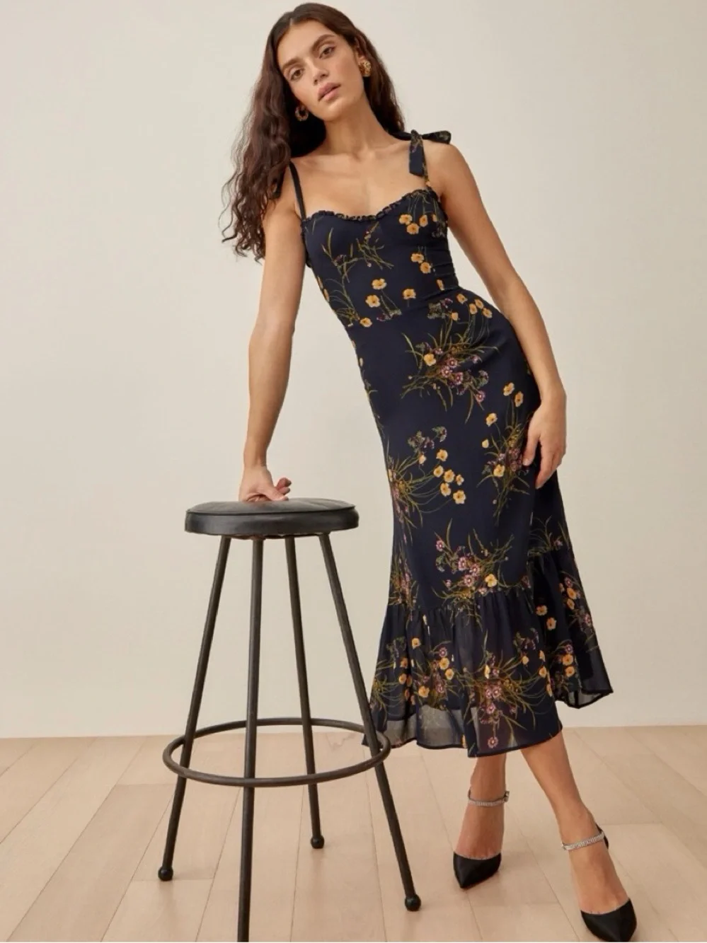 Reformation Niki Floral Tie-Shoulder Midi Dress - Picture 2 of 9